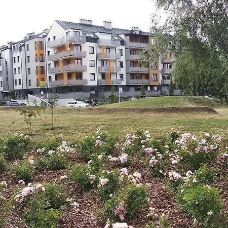 Luksusowy Gaj By Na Dni Проживание в семье *